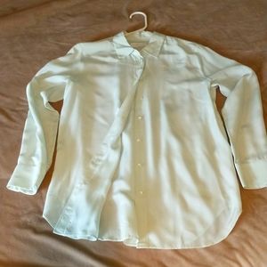 Everlane silk blouse sz 6, mint